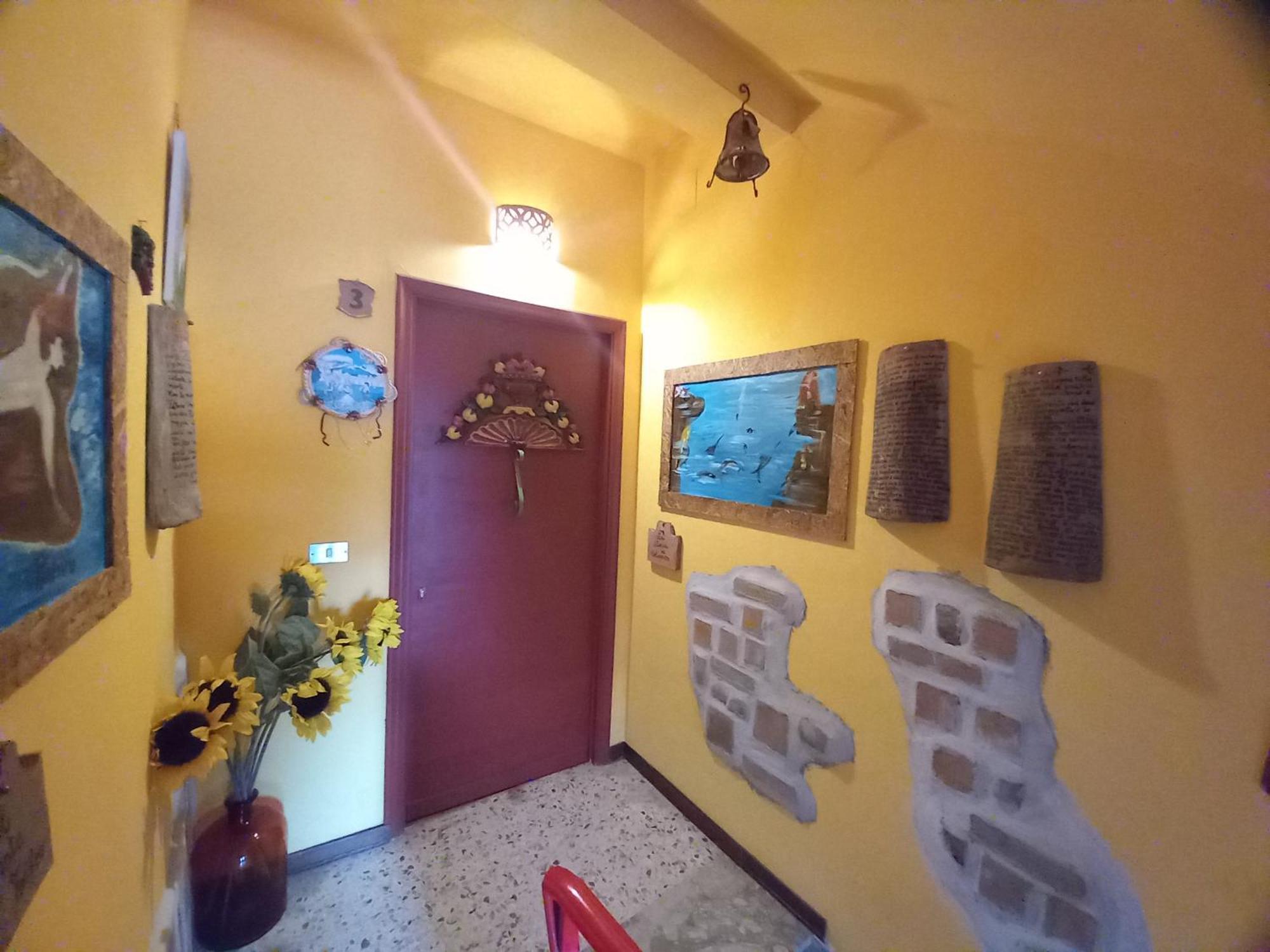 Sicilia In Miniatura "L'Atelier Dell'Etna" Bed and Breakfast Zafferana Etnea Rum bild